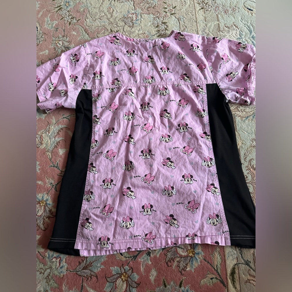 Vintage Pink Minnie Mouse Cotton Top Cartoon Print | Size L | Pre-Loved Scrubbed - Picture 6 of 8